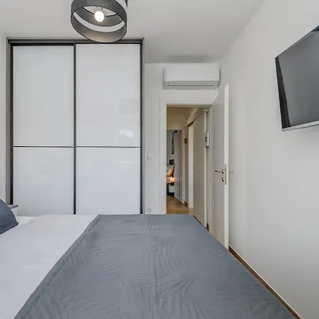 公寓 Luxury With Jacuzzi In 特罗吉尔