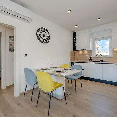 Luxury With Jacuzzi In 公寓 *