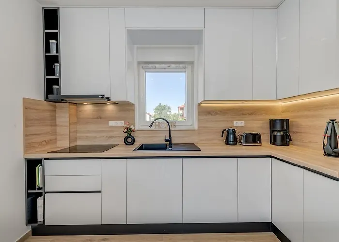 Luxury With Jacuzzi In