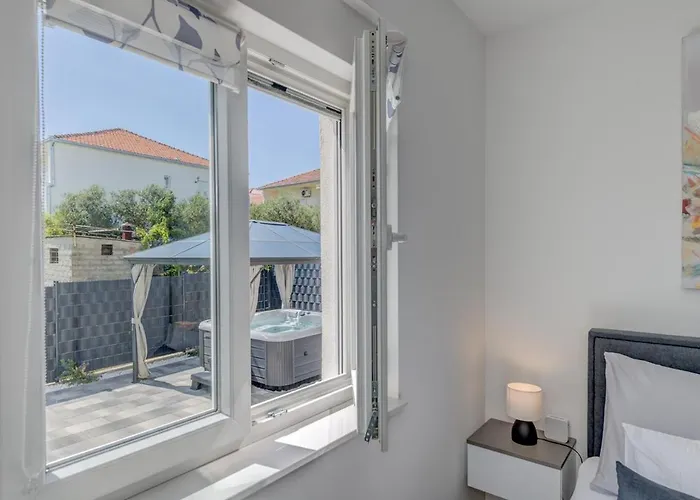 Apartamento Luxury With Jacuzzi In