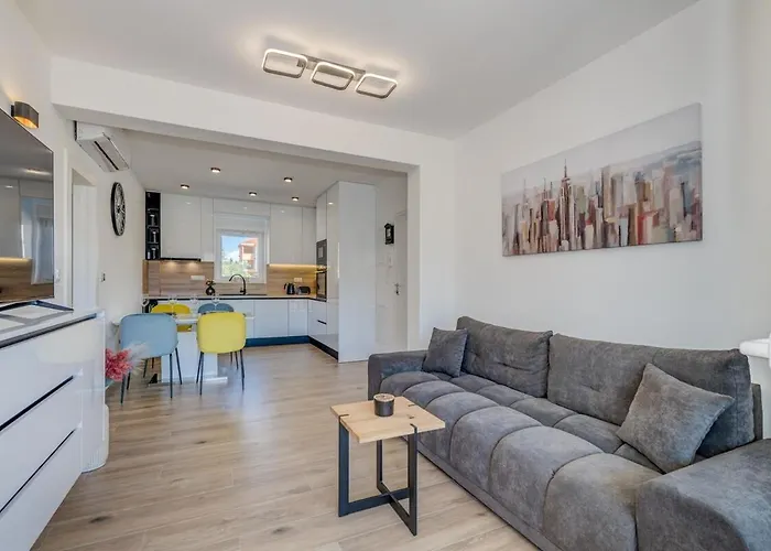 Apartamento Luxury With Jacuzzi In Trogir