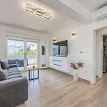 Apartment Luxury With Jacuzzi In