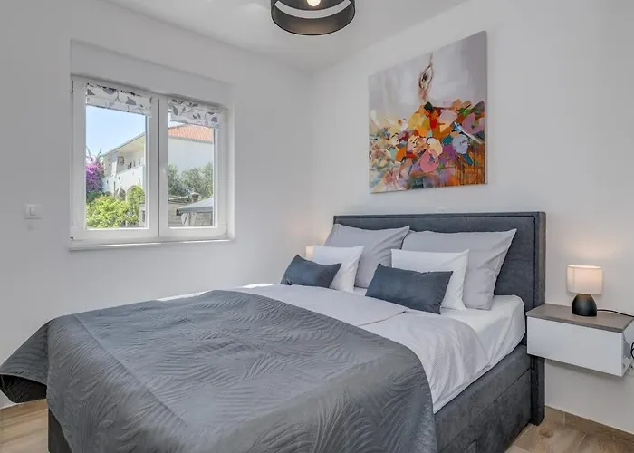 公寓 Luxury With Jacuzzi In