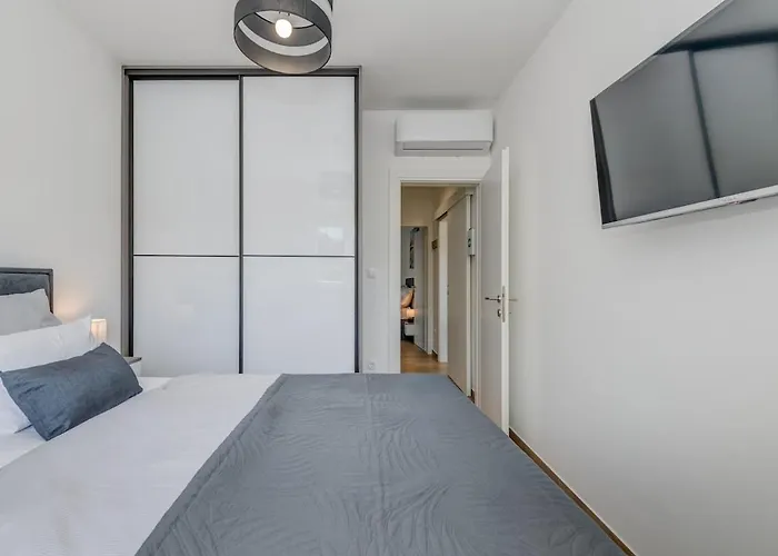 公寓 Luxury With Jacuzzi In 特罗吉尔