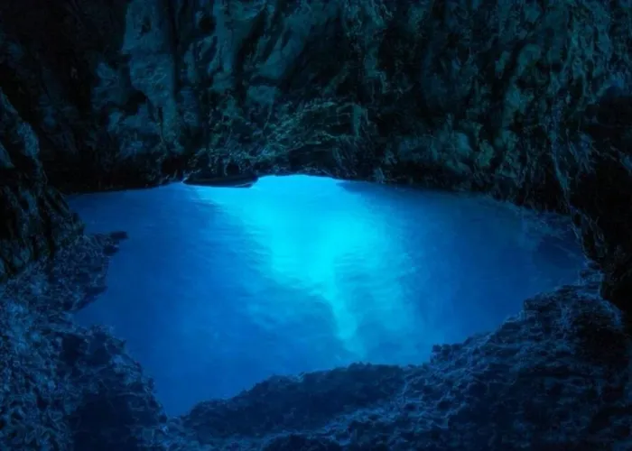 Luxury With Jacuzzi In 特罗吉尔