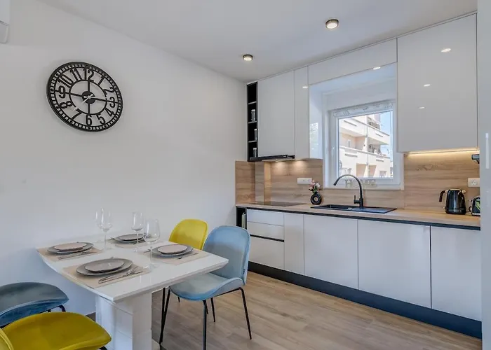 Luxury With Jacuzzi In 特罗吉尔